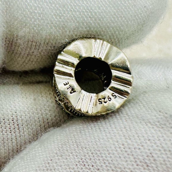 EUC Pandora 797653CZ Sterling Silver Lace of Love Spacer w/ Clear Zirconia - Picture 9 of 10